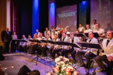 Отчетный концерт эстрадного оркестра «Evergreen» состоялся в Советском районе Отчетный концерт эстрадного оркестра «Evergreen» состоялся в Советском районе