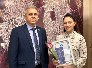 Глава города Советский отметил талантливую молодежь Глава города Советский отметил талантливую молодежь